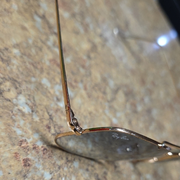 Ray-Ban Gold Aviator Sunglasses with Gray Lenses - Picture 2 of 4